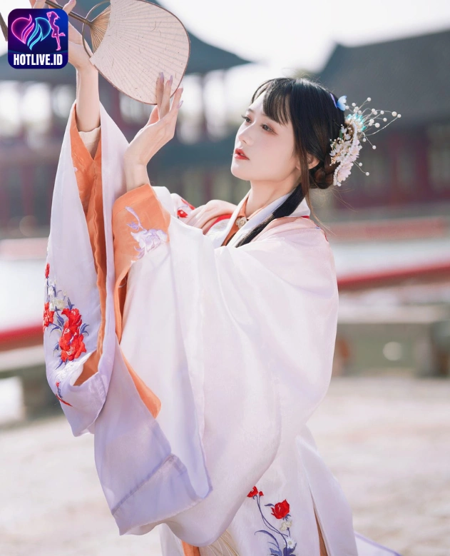 Mengenal Lebih Dekat Tu Zi Bo: Model Cina yang Menggemaskan dari Hot51 The Beautiful Girl 3 - HotLive Tu Zi Bo-Hot51