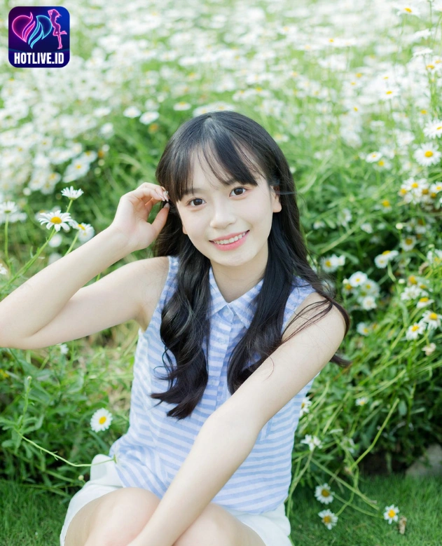 Menelusuri Pesona Yan Lin Er: Model Cina yang Menggemaskan di Hot51 Livestream The Beautiful Girl 6 - HotLive Yan Lin Er-Hot51