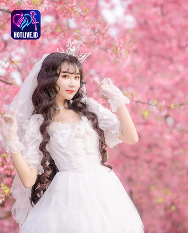 Xiao Su Su-hotlive