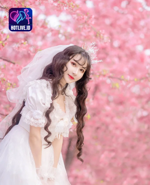 Xiao Su Su-hotlive