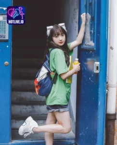 Read more about the article Zha Ji Bing Ke Le: Bintang Cantik dan Berbakat dari Tiongkok di Aplikasi HotLive . Beautiful girl Goddess 2024