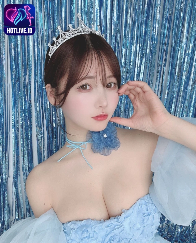 Liu May-Hot51