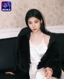 Read more about the article Beautiful Liu Lao di Platform Livestream Hot51